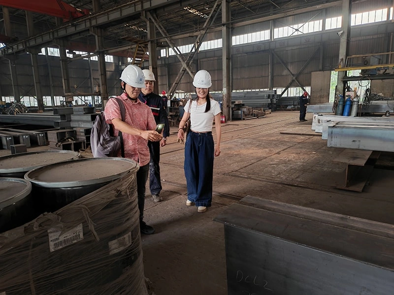 Strengthening Ties — Cliente malasio探索钢建筑解决方案